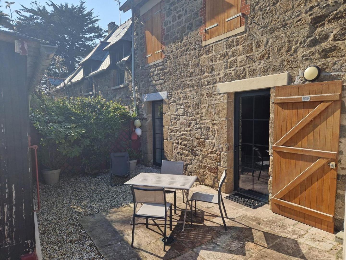 Minihic - Belle Maison 3 Chambres- Proche Mer Saint-Malo Kültér fotó